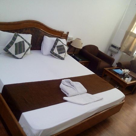 Hotel Giorgio Abohar Buitenkant foto