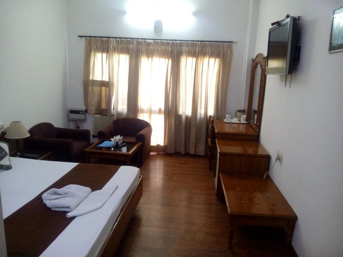 Hotel Giorgio Abohar Buitenkant foto