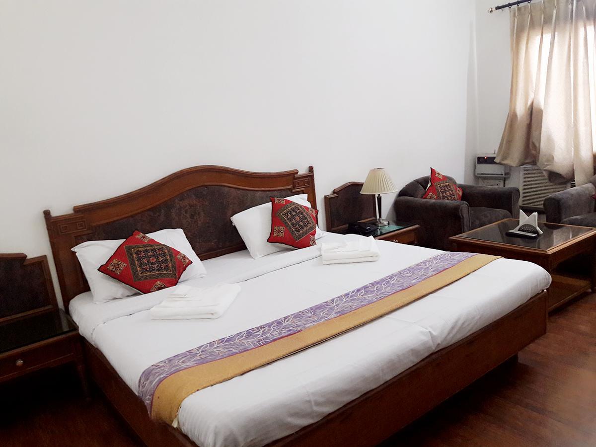 Hotel Giorgio Abohar Buitenkant foto