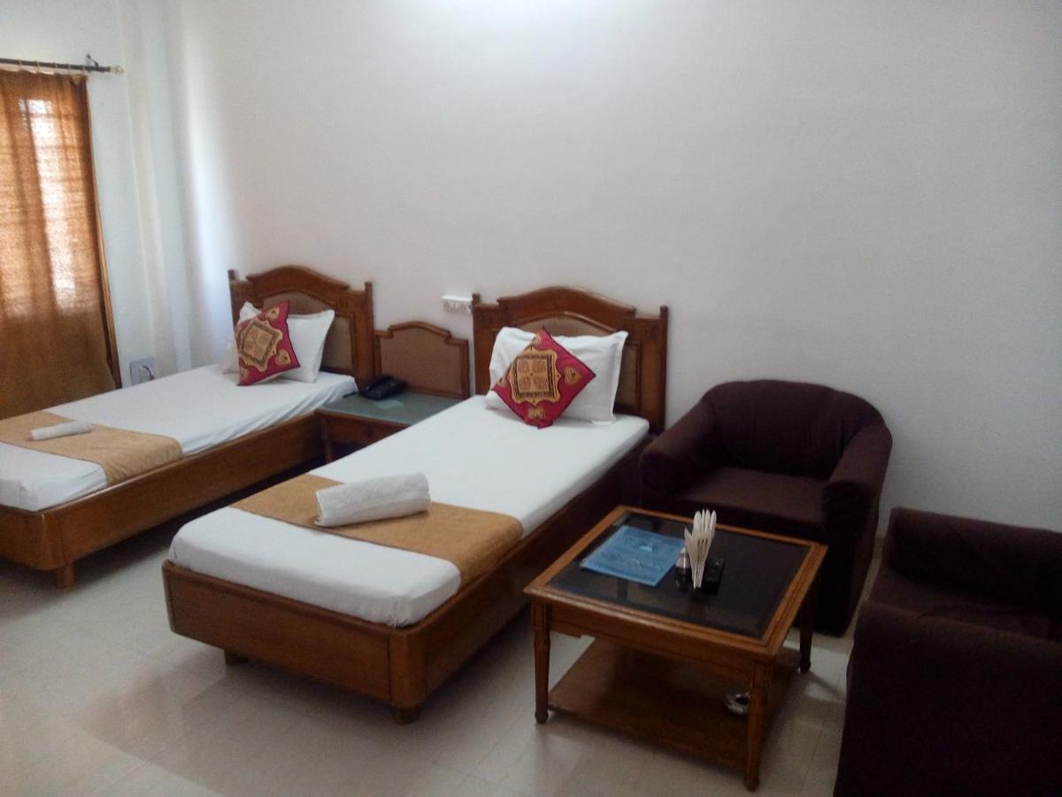 Hotel Giorgio Abohar Buitenkant foto