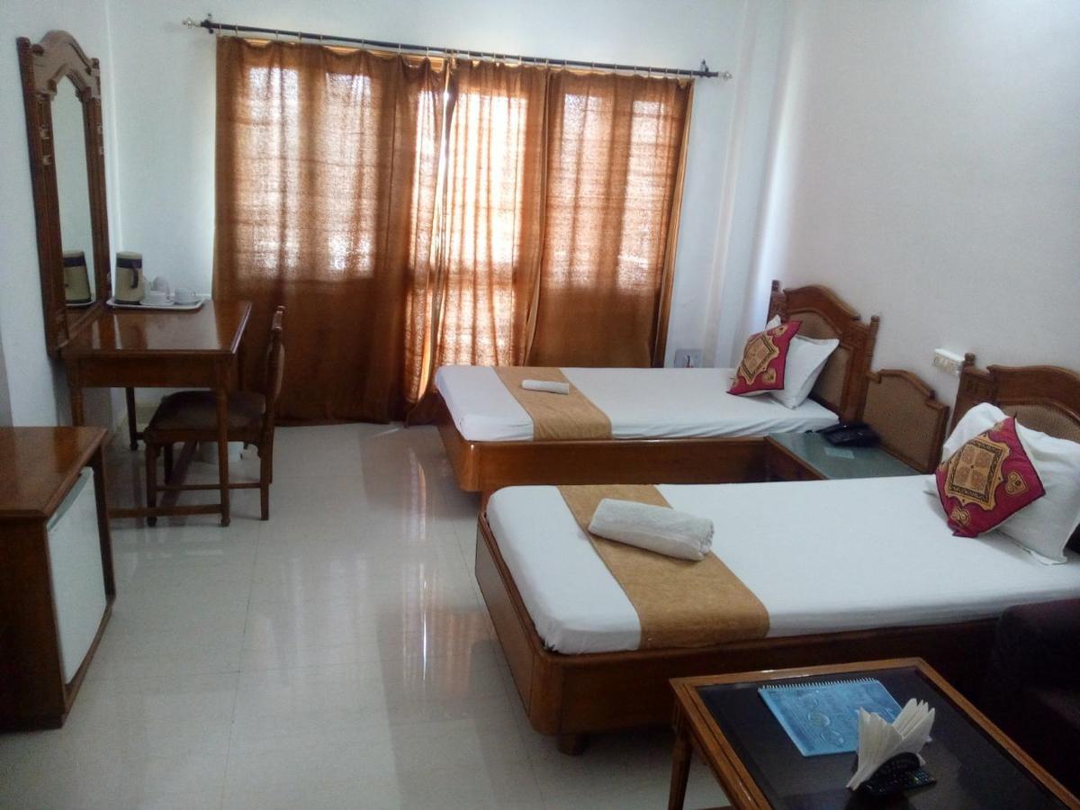 Hotel Giorgio Abohar Buitenkant foto